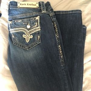 womens Rock revival jeans!